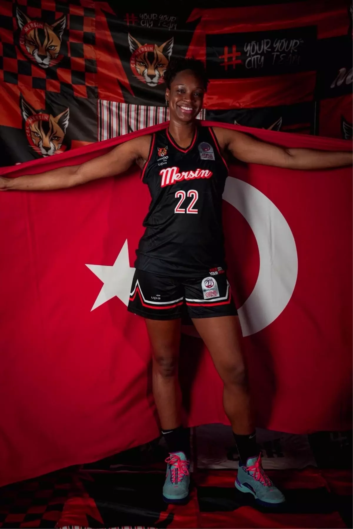 ABD'li Basketbolcu Kennedy Burke, Türk Vatandaşlığına Kavuştu ve 'Beren' İsmini Aldı