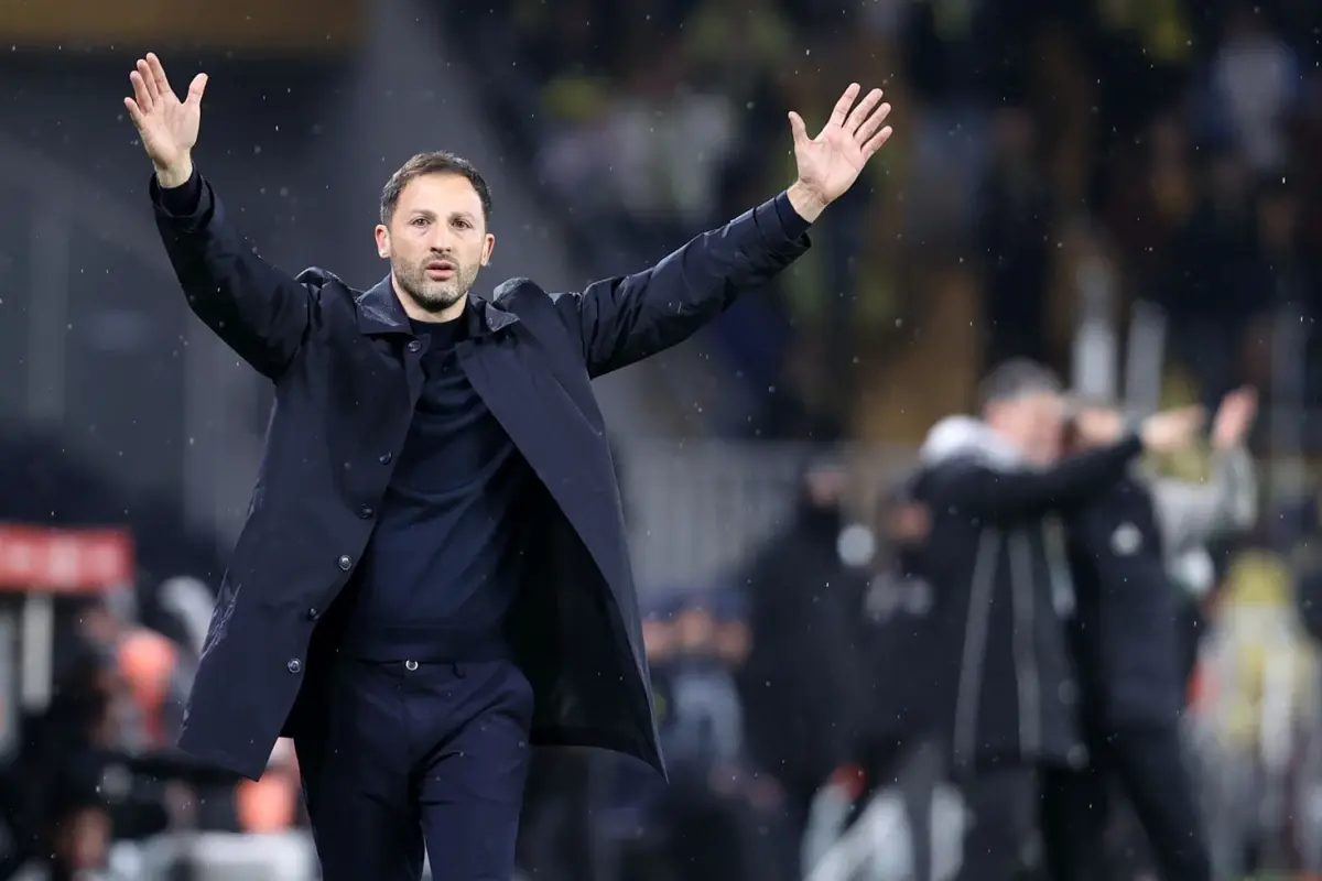 Zatürreli Fenerbahçe Teknik Direktörü Tedesco, Maça Çıkmak İstedi; Doktorlar Engel Oldu