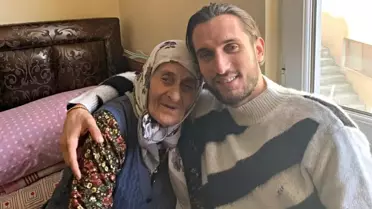 Yusuf Yazıcı’nın babaannesi için hazırlanan çiçekler