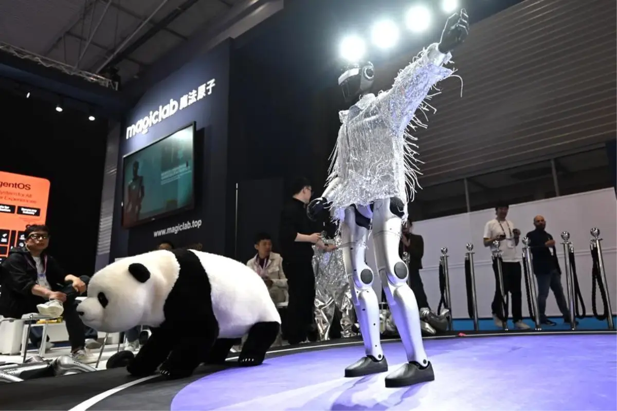 Barselona’da 2026 Mobil Dünya Kongresi Açıldı: Çin Pavyonu Teknoloji Şirketlerini Tanıttı