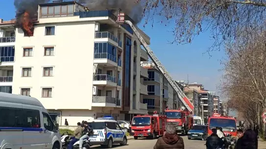 Yangın sonrası binanın iç kısmı