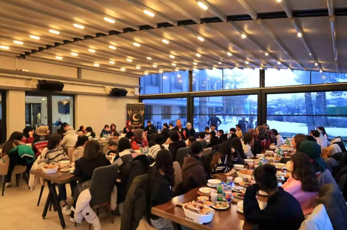 Erzincan’da Dünya Yetimler Günü’ne Özel İftar Etkinliği