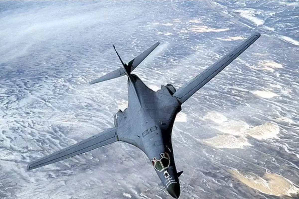 ABD'nin B-1 ve B-2 Bombardıman Uçakları İngiltere RAF Üslerine Yerleşti: İran’a Operasyon Sinyali