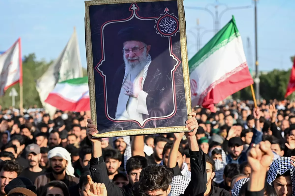 Khamenei’nin Vefatı Sonrası İran’da Yeni Dini Lider Adayları Tartışılıyor