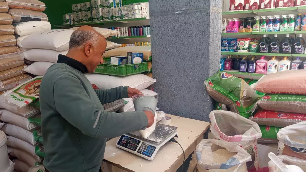 Reyhanlı’da Hayırseverin 200 Bin TL’lik Borç Ödemesi Şehrin Ekonomisine Canlılık Katıyor