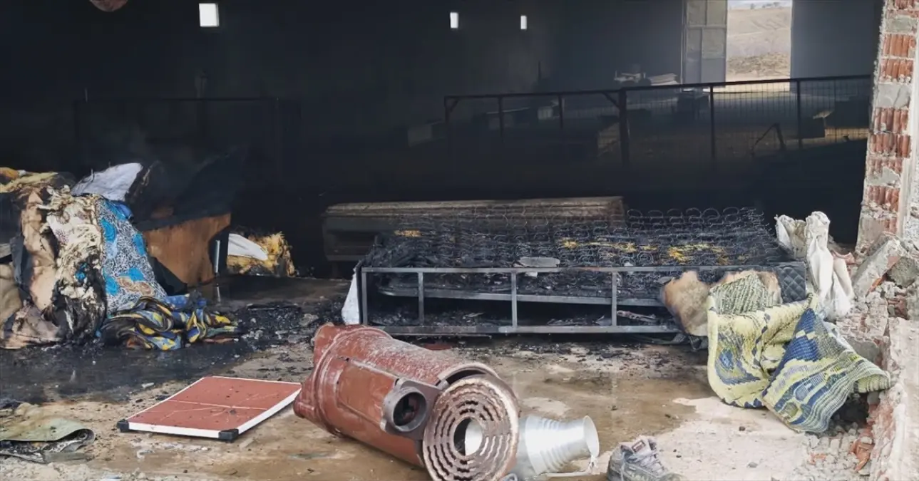Elazığ Ağın’da Ahırda Patlayan Mutfak Tüpü Yangına Neden Oldu