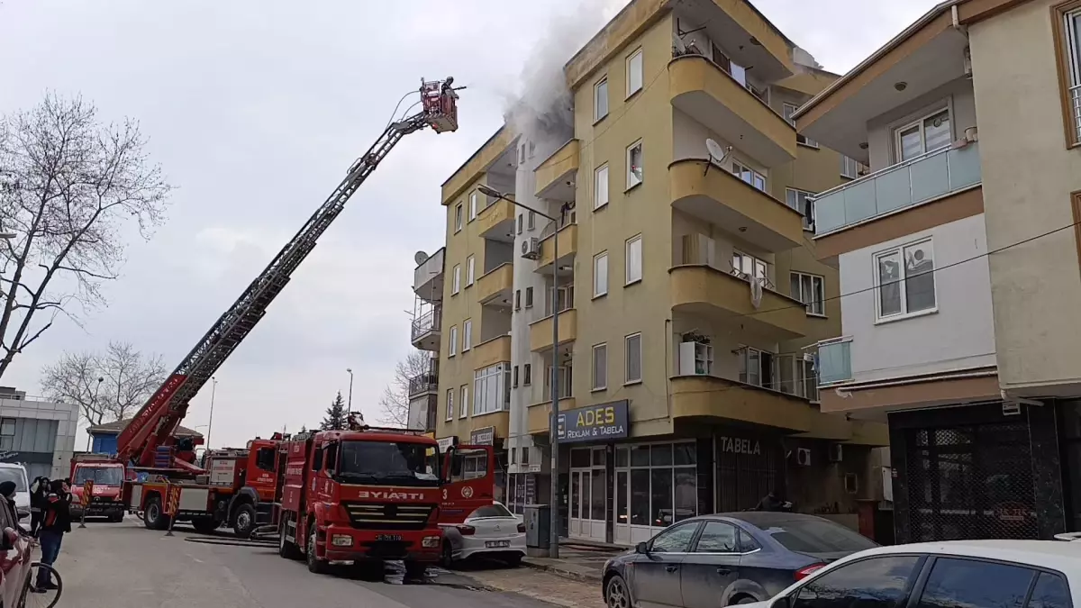 İnegöl'de İftar Hazırlığı Sırasında Çıkan Yangın Kontrol Altına Alındı