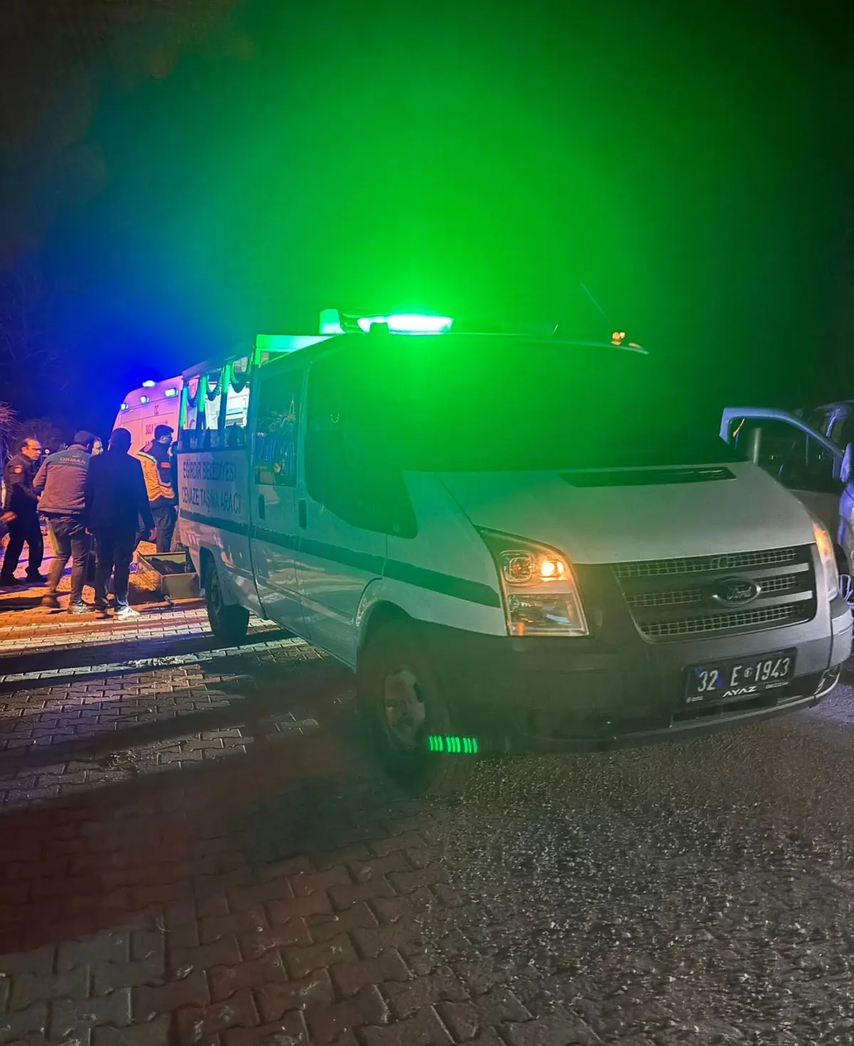 Eğirdir'de İş Makinesi Tamiratı Sırasında Yaşanan Trajik Kazada Kadın Hayatını Kaybetti