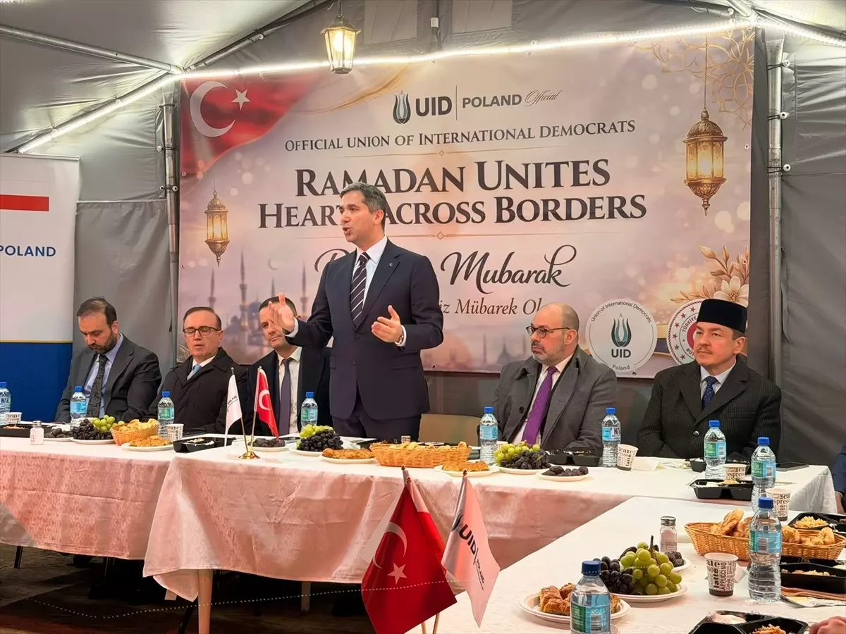 UID, Varşova’da Ramazan İftarını Birlik Mesajıyla Kutladı