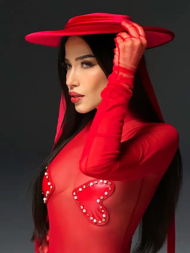 İki sanatçının fotoğrafı