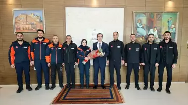 Vali Karakaya, AFAD ekipmanlarını inceler