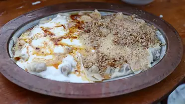 Sinop mantısının hazırlanışı