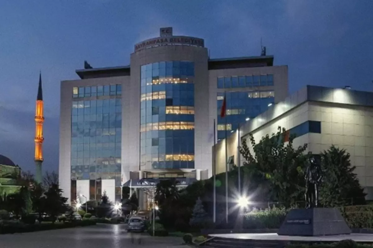 Bayrampaşa'da İki CHP'li Meclis Üyesi DSP'ye Katıldı