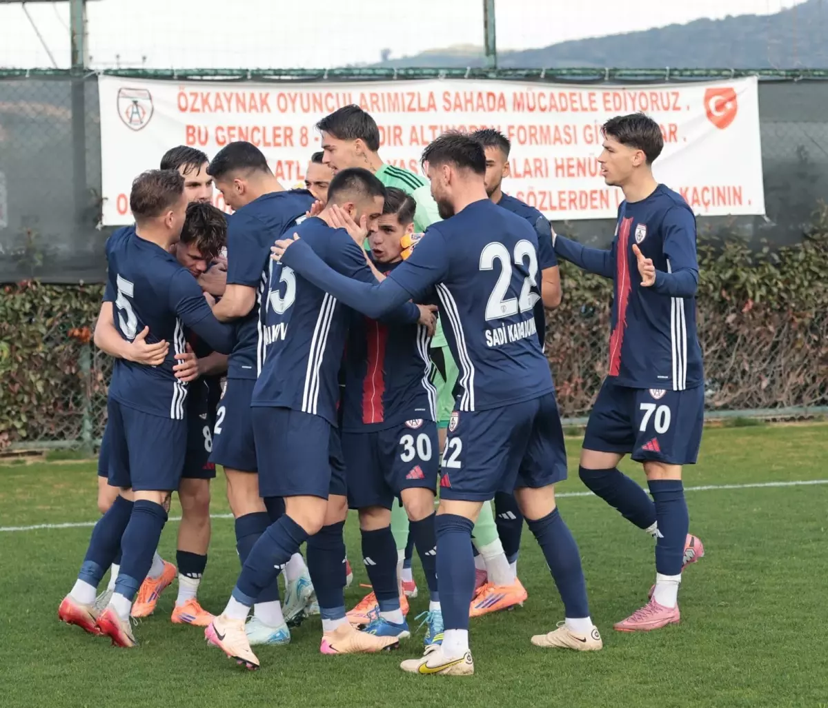 Altınordu, Karacabey Belediyespor'u Konuk Ederek Düşüş Hattından Çıkmayı Hedefliyor