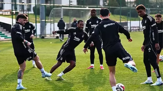 Beşiktaş ve Galatasaray maç öncesi antrenman görüntüsü