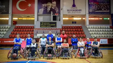 Medine Alper maç sırasında