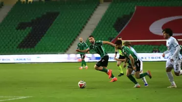 Sakaryaspor'un dört gol attığı maç anı