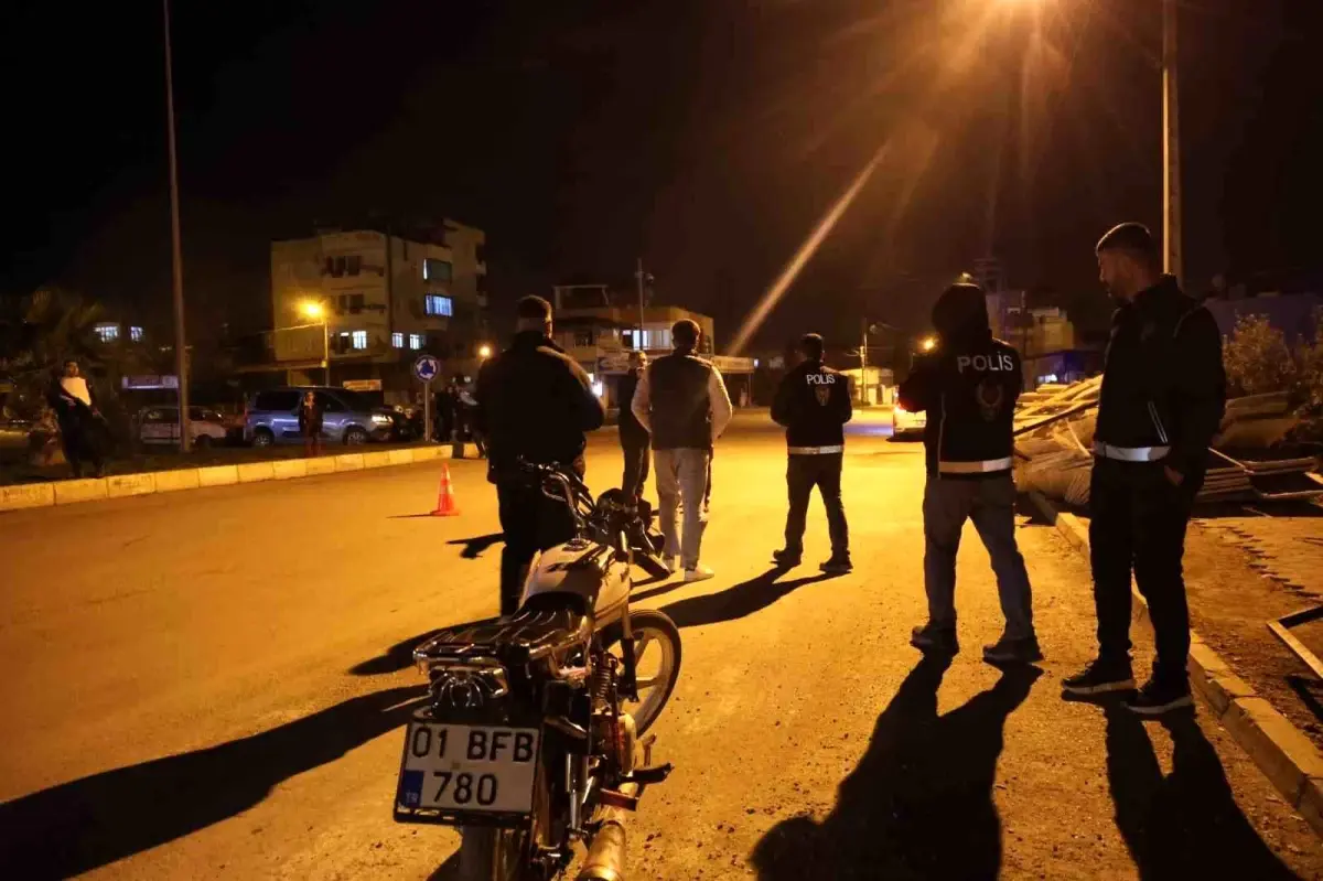 Kazak Takmayan Motosiklet Sürücüsü, Ceza Kaydını Plakaya Yazdırmak İstedi