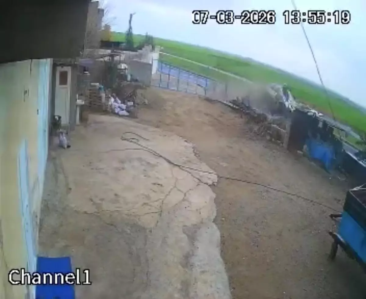 Nusaybin'de Kontrolsüz Kamyonet Çarpması: 3 Yaralı ve Olayın Detayları