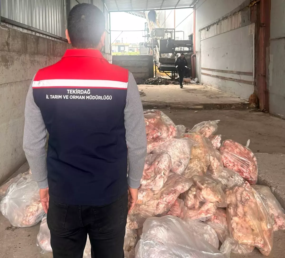 Tekirdağ’da Jandarma Operasyonu: 2.800 Kg Etiketsiz Hayvansal Ürün İmha Edildi