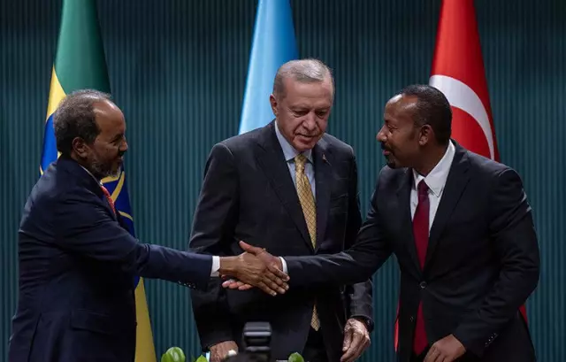 Görüşme odasında Türkiye delegasyonu