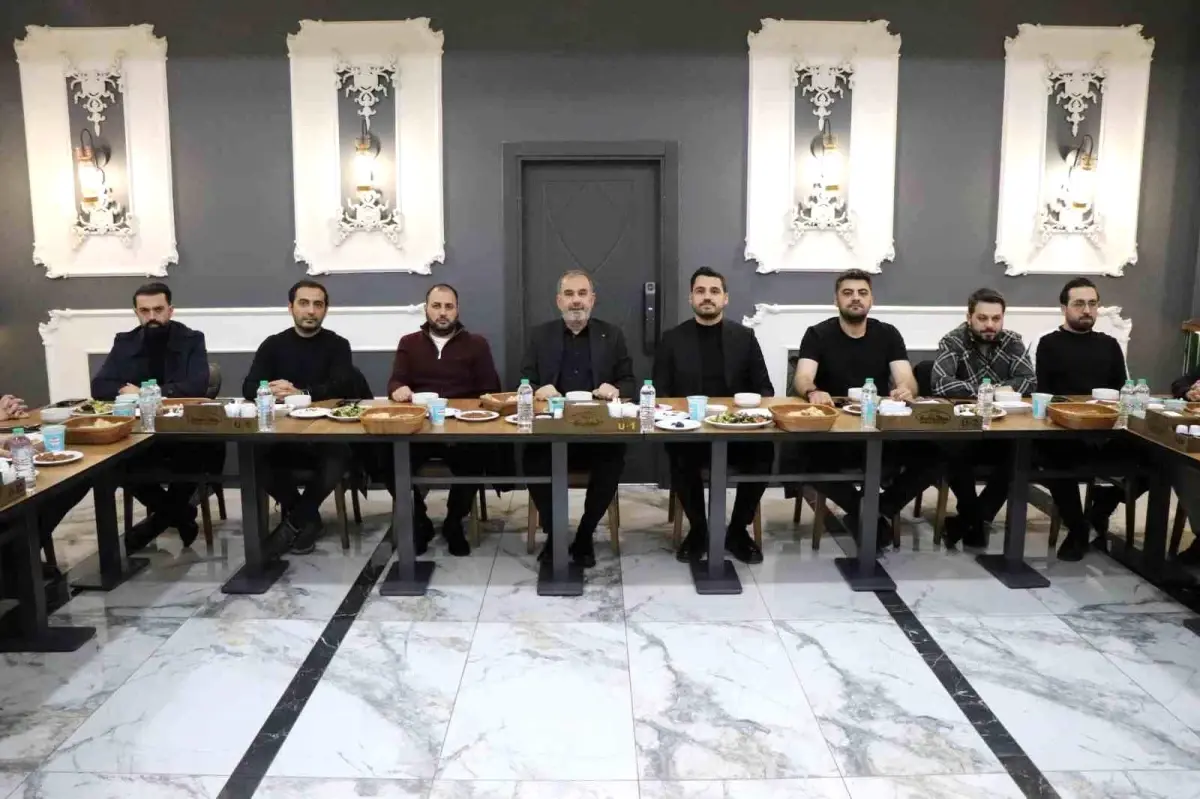 İdris Alan, Elazığ’da Genç Girişimcilerle Birlikte İftar Yaptı