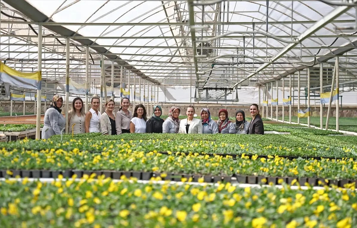 Büşra Özdemir'den 8 Mart'ta Kadınların Gücüne Dair Etkileyici Açıklamalar