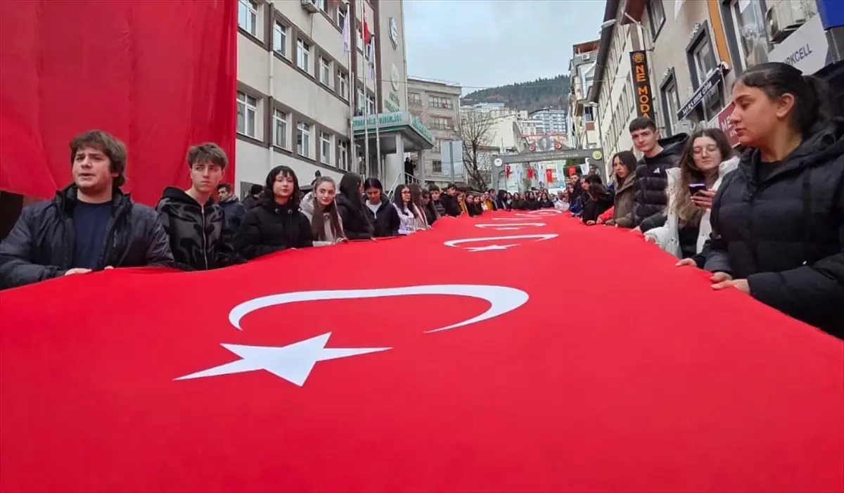 Artvin'in 105. Bağımsızlık Yıldönümü Coşkuyla Kutlandı