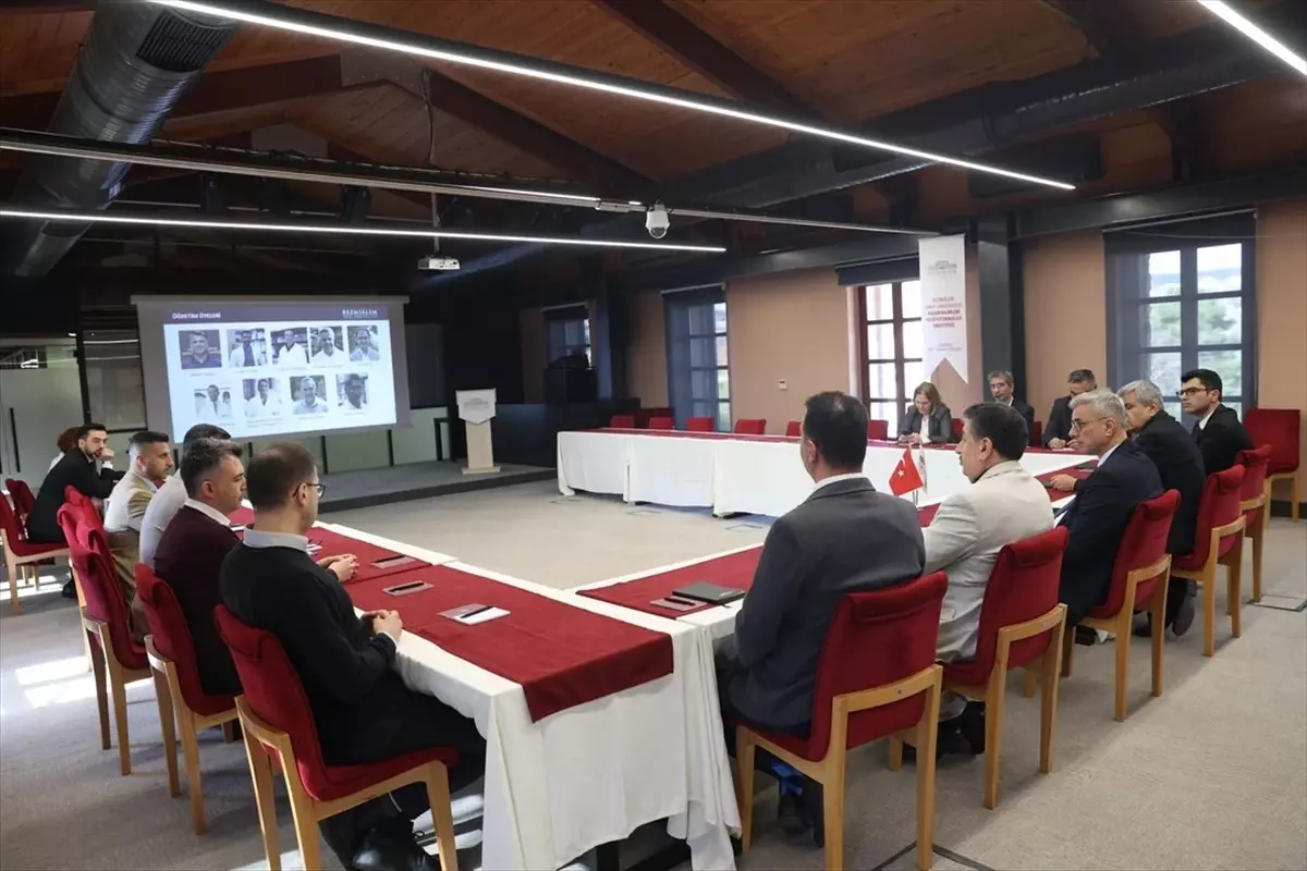Sağlık Bakanı Memişoğlu, Beykoz Enstitüsü'nde Yerli Bilimsel Projeleri İnceledi