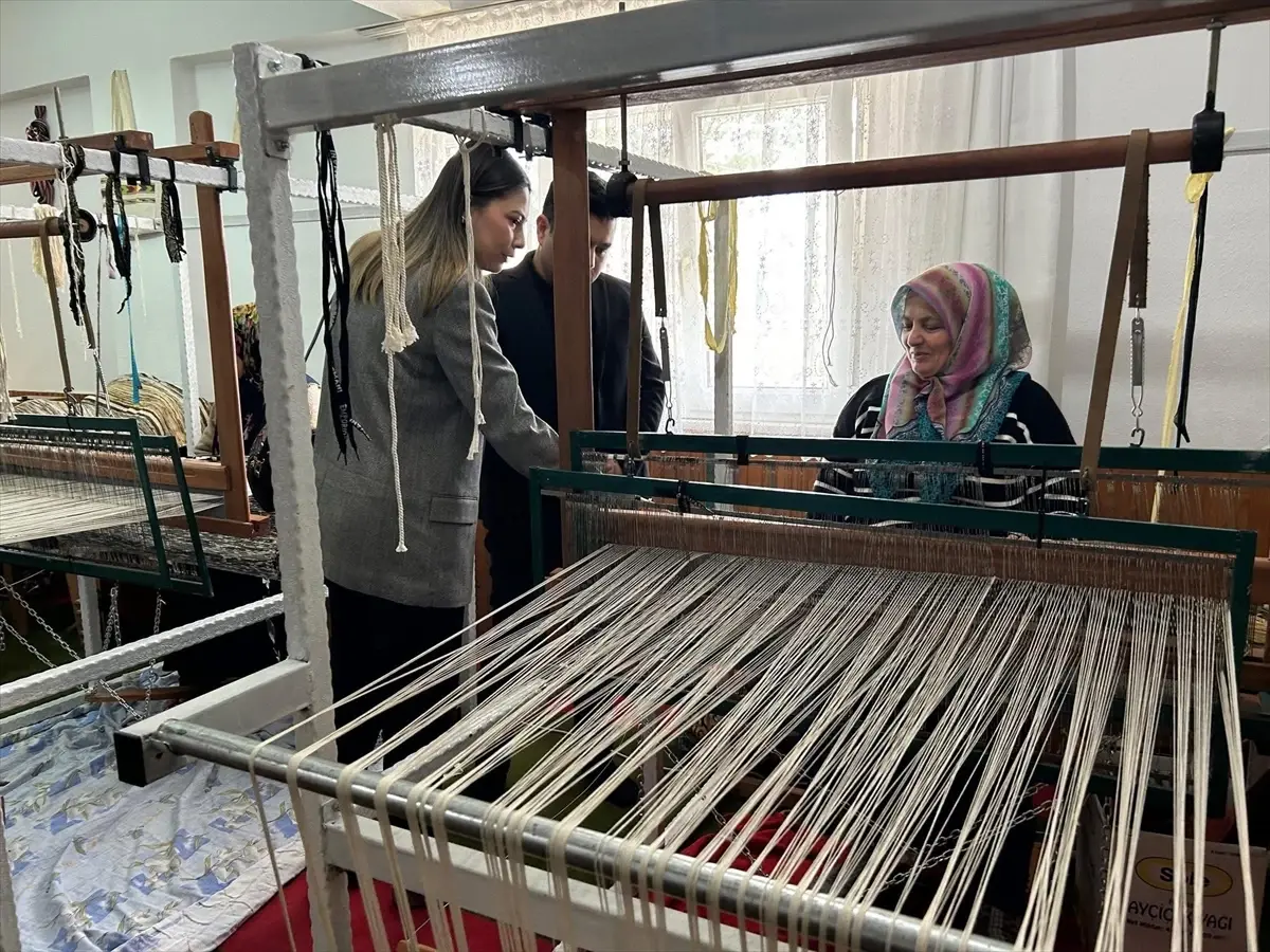 Kaymakam Kandemir, Türkeli Kadınlarının Dokuma Kursunu İnceledi
