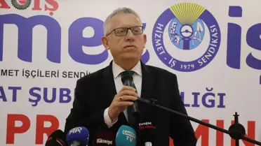 İftar programında konuşma yapan Özdemir