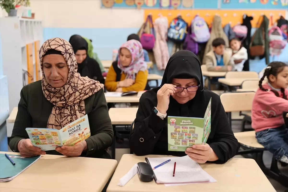 Şanlıurfa’da Kadınlara Okuma Yazma Umudu: Gülistan Öğretmen’in Yeni Kursu