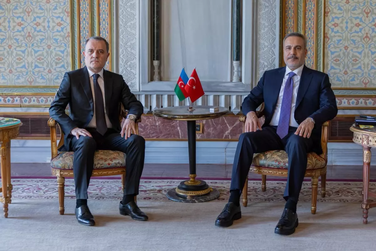 Fidan, Azerbaycan Dışişleri Bakanı Bayramov ile Türk Devletleri Teşkilatı Çerçevesinde Görüştü