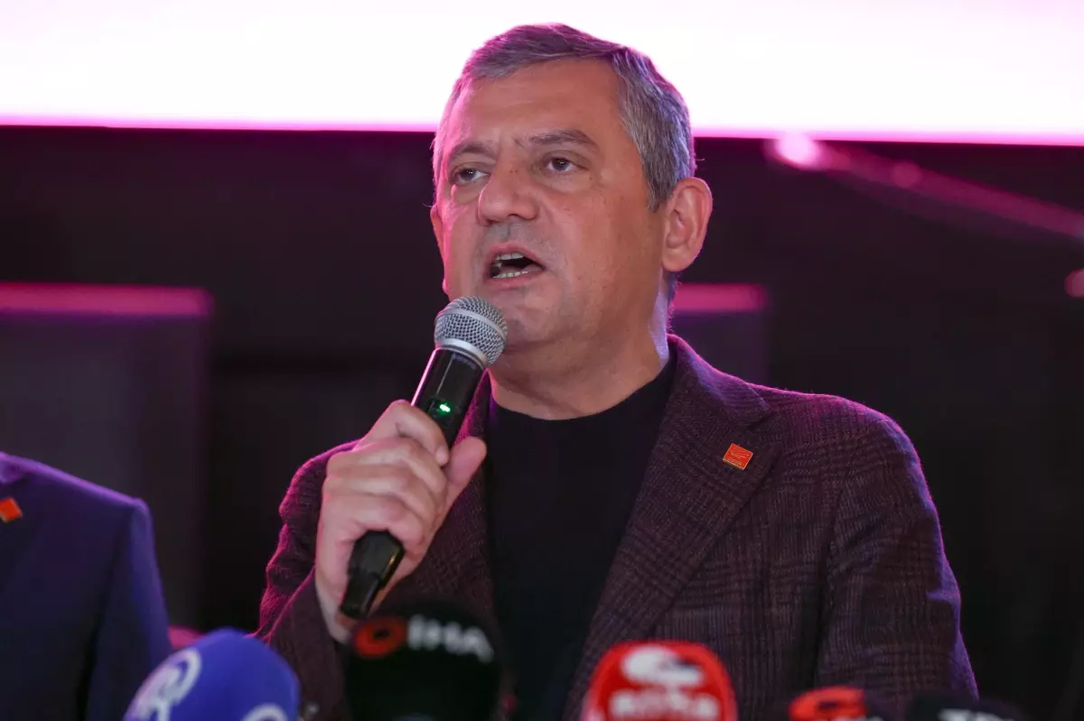 Özgür Özel: Türkiye’nin Filistin’e Destek Mesajı ve Trump’ın Açıklamalarına Tepki