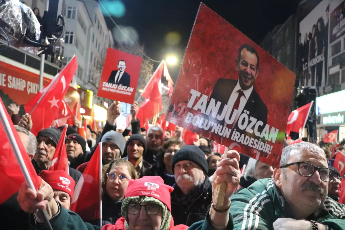 Özgür Özel, Bolu’da Tutuklu Belediye Başkanı Tanju Özcan’a Destek Verdi