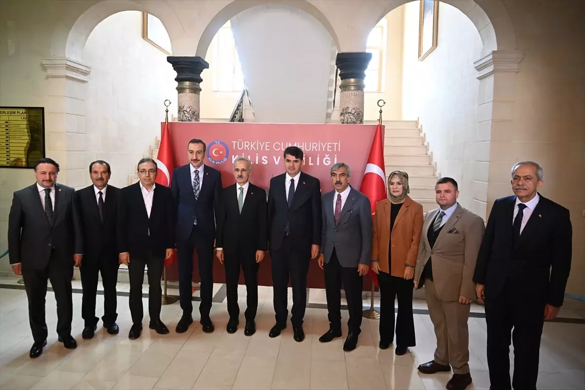 Ulaştırma ve Altyapı Bakanı Uraloğlu, Kilis'te Gençlerle Buluştu