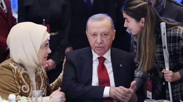 Erdoğan, 8 Mart Kadınlar Günü İftarında İranlı Anneleri Anarak Duygusal Bir Konuşma Yaptı