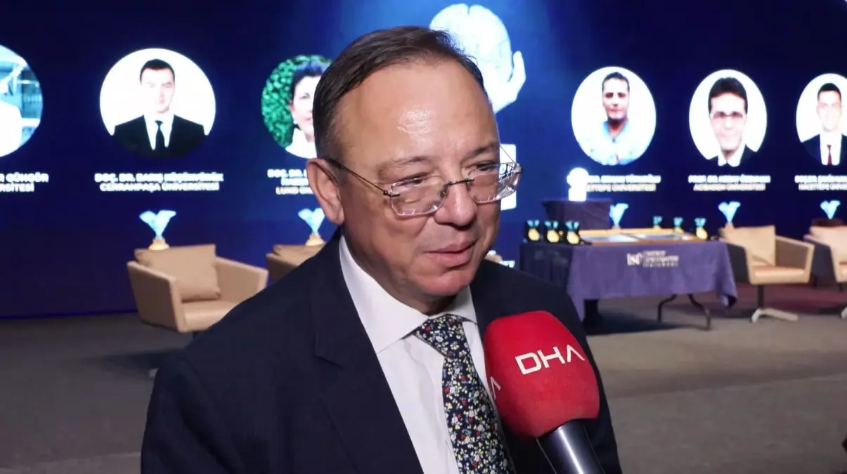 Prof. Dr. Koray Özduman, Türker Kılıç Nörobilim Teşvik Ödülü'nü Kazandı