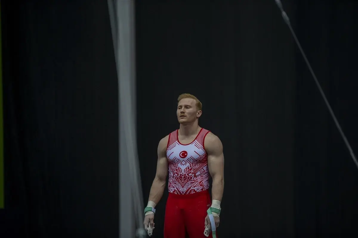 Mehmet Ayberk Koşak, Azerbaycan'da Halka Aletinde Altıncı Oldu