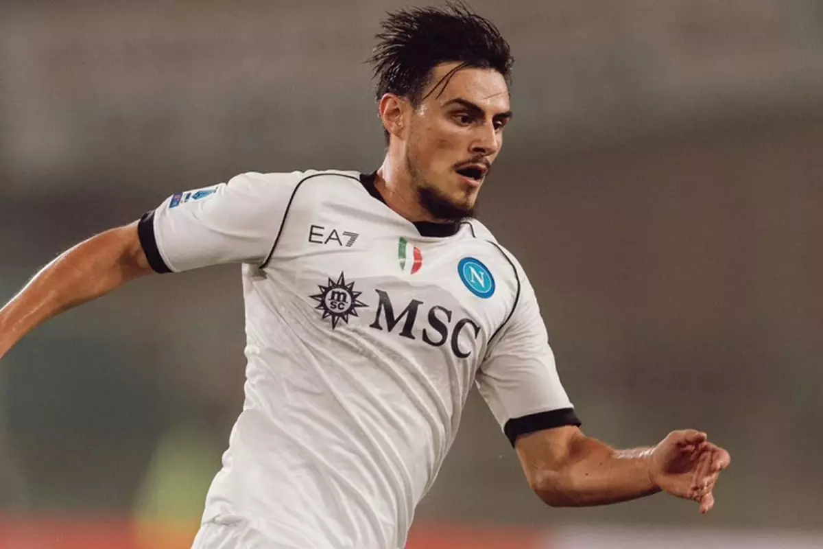 Conte, Eljif Elmas'ı Efsane Sayıyor: Heykel Düşüncesi Futbolu Sarsıyor