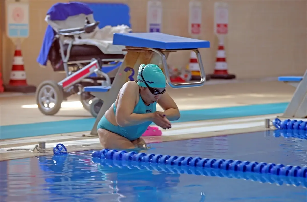 Engelli Yüzücü Eylül'ün Milli Takım Yolculuğu ve Hedefleri