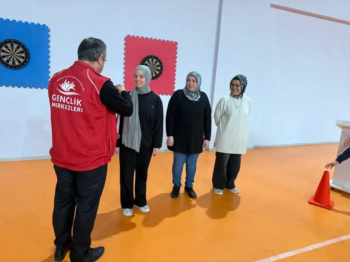 Bafra’da Kadınlar Günü’ne Özel Dart Turnuvası: Otizmli Anneler Eğlenceye Katıldı
