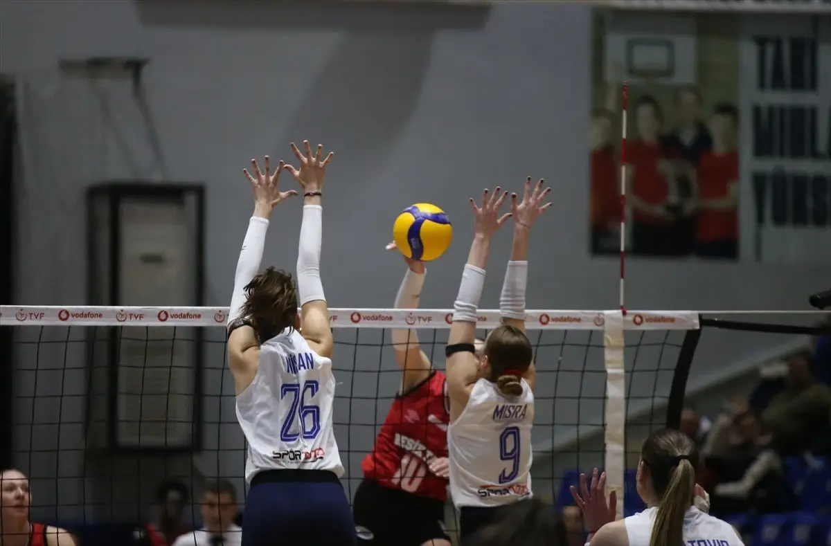 Beşiktaş, Aydın Büyükşehir Belediyespor'u 3-2 Mağlup Etti: Sultanlar Ligi'nde Heyecanlı Karşılaşma