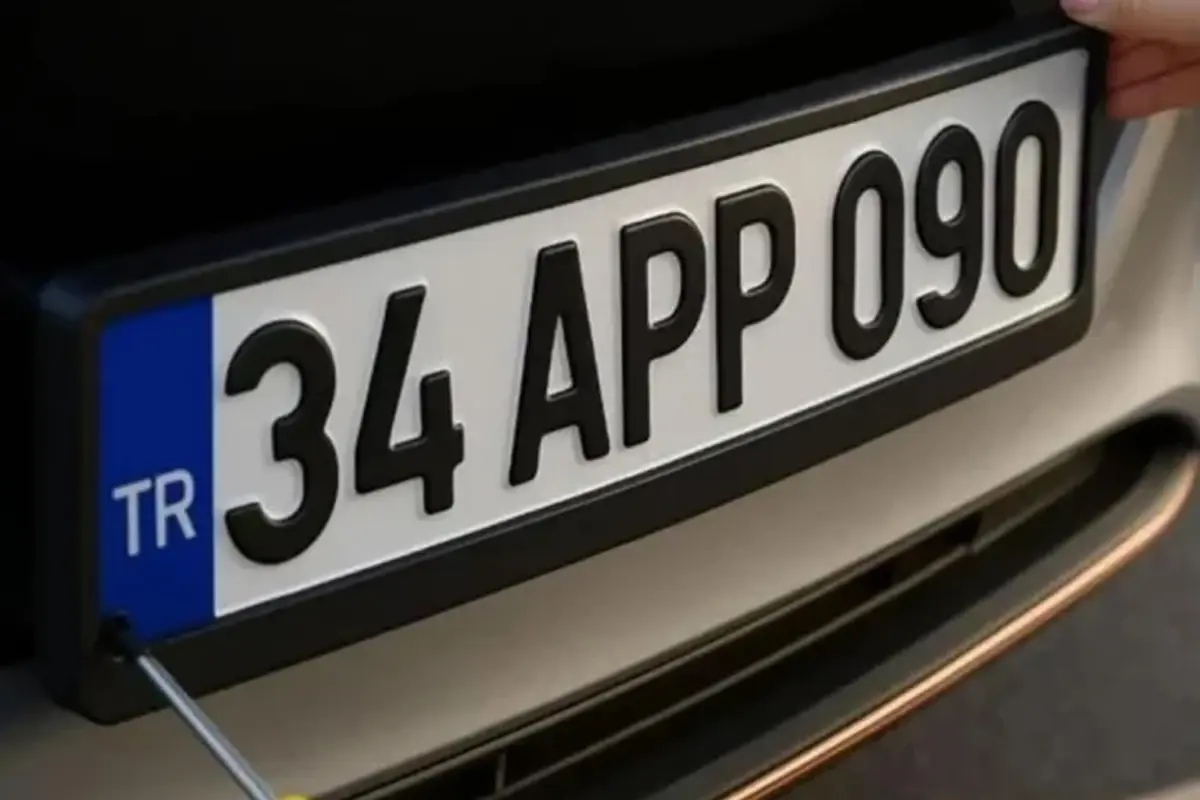 Emniyet, APP Plaka Kullanımına Şiddetli Yaptırımlar Getirdi: 140 Bin Liraya Kadar Ceza