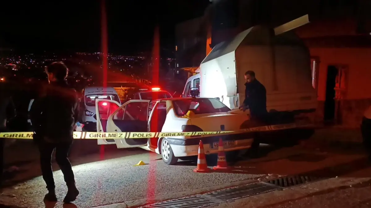 Kahramanmaraş'ta Çocuk Alımında Silahlı Çatışma: Bir Kişi Ağır Yaralandı