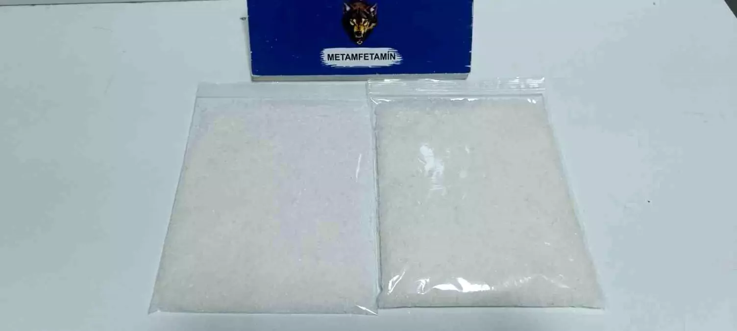 Hatay’da Büyük Uyuşturucu Operasyonu: 5 Şüpheli Tutuklandı, 379 gr Metamfetamin Ele Geçirildi