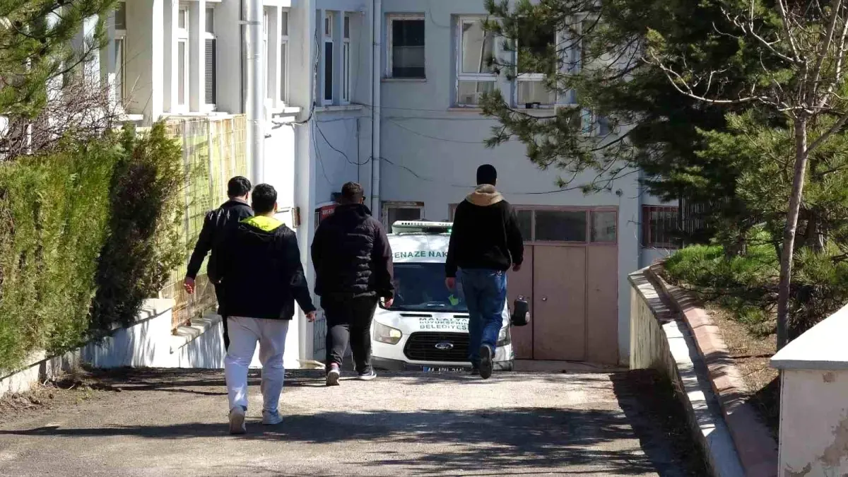 Malatya’da Şok Olay: Oğul Babasını Bıçaklayarak Öldürdü, Gözaltına Alındı