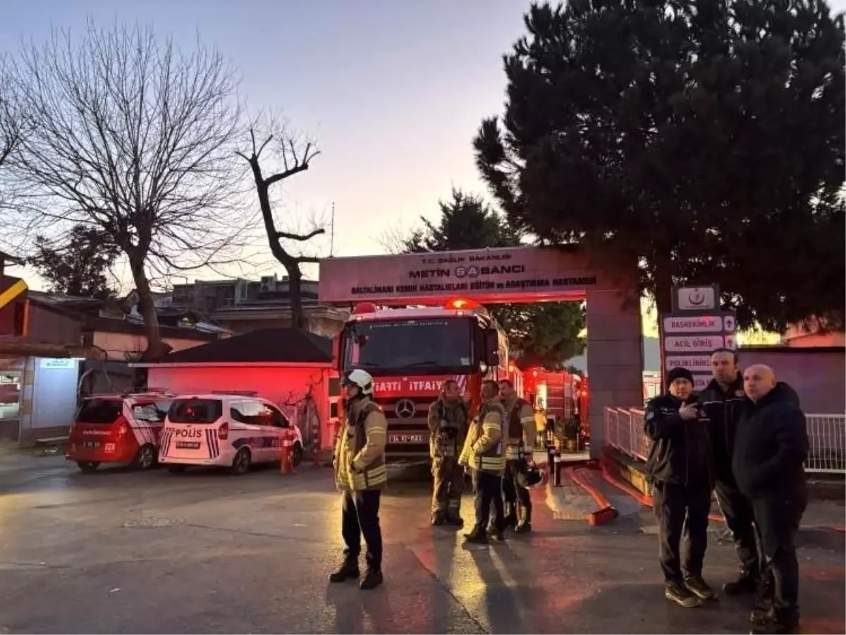 İstanbul'da Hastane Yangını: 11 Hasta Güvenli Bölgeye Tahliye Edildi