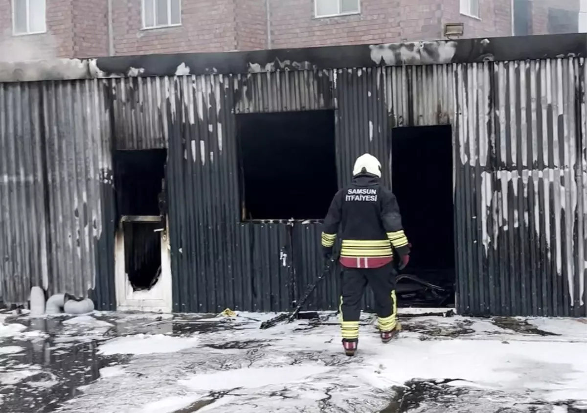 Samsun Terme'de Şantiyede Çıkan Yangın Konteyneri Yok Etti