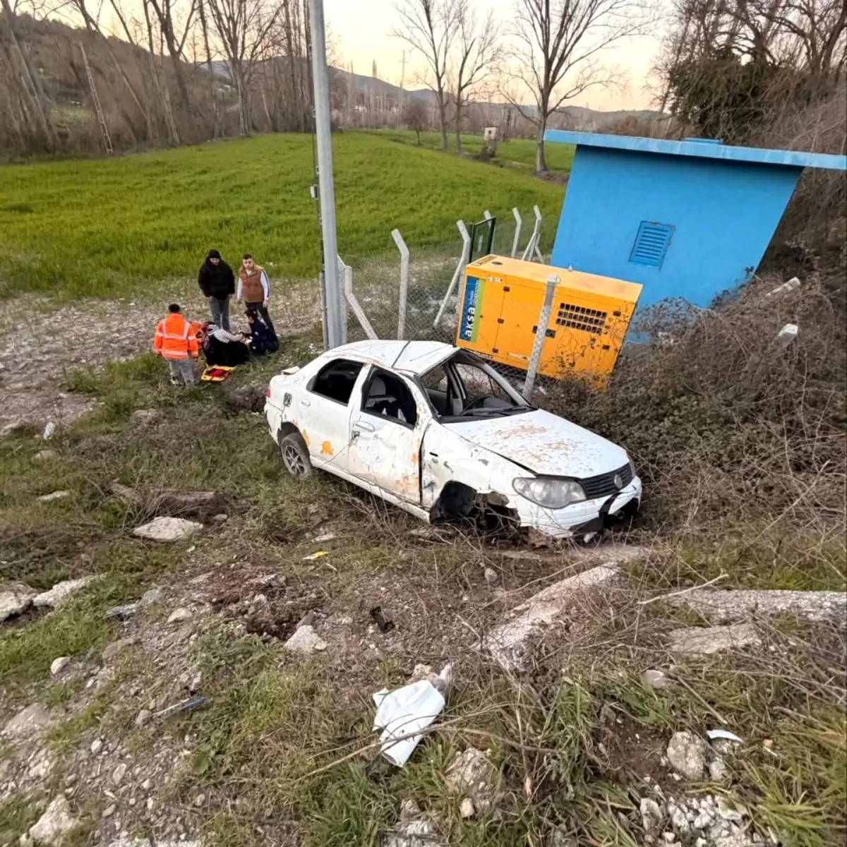 Balıkesir Savaştepe'de Otomobil Takla Attı: 5 Yaralı, Üçü Çocuk